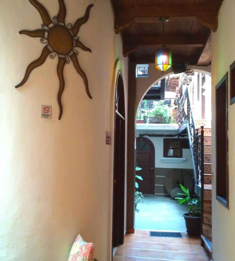 Hotel Villa Florencia Centro Historico San Salvador Exterior photo